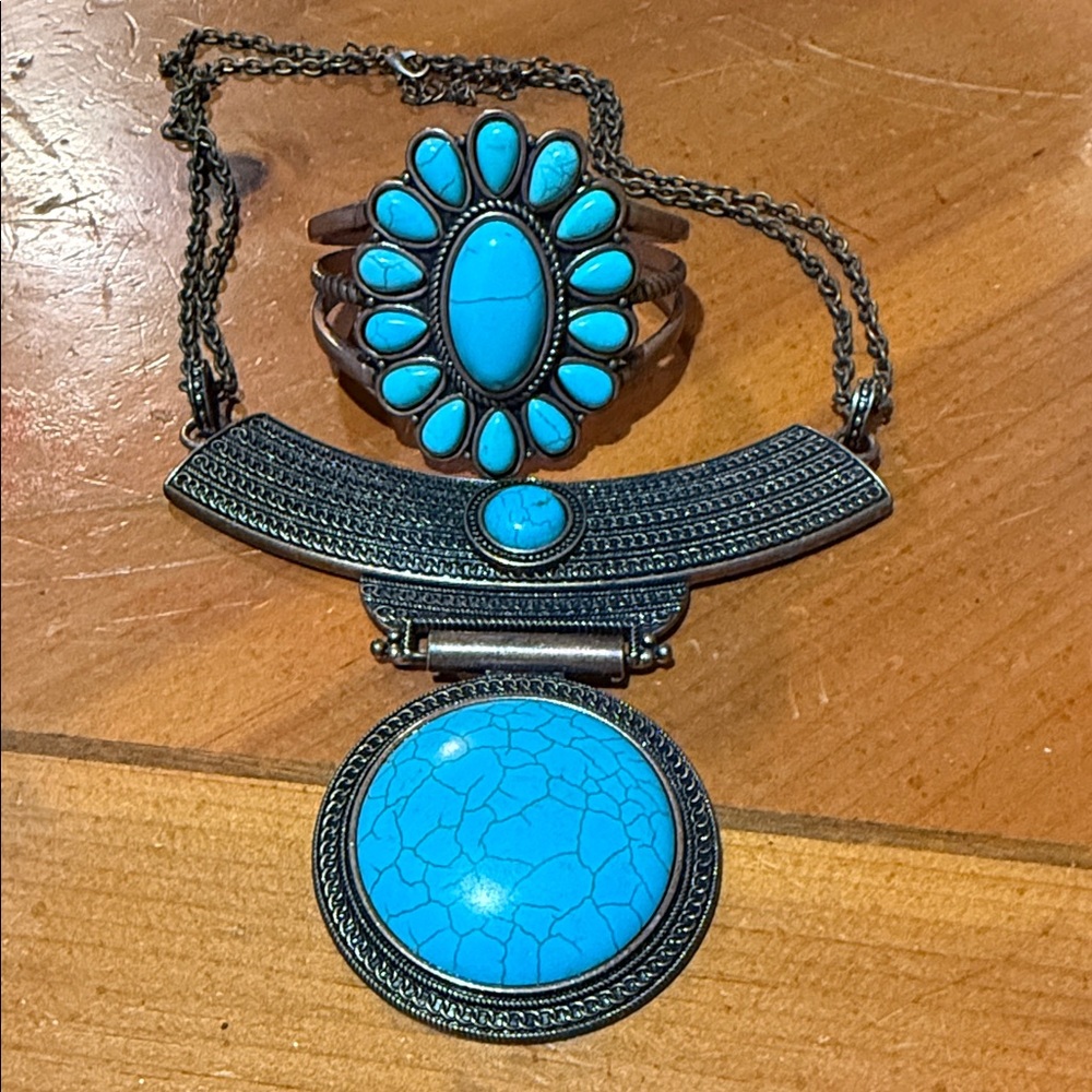 Turquoise Statement Necklace and Bracelet Set